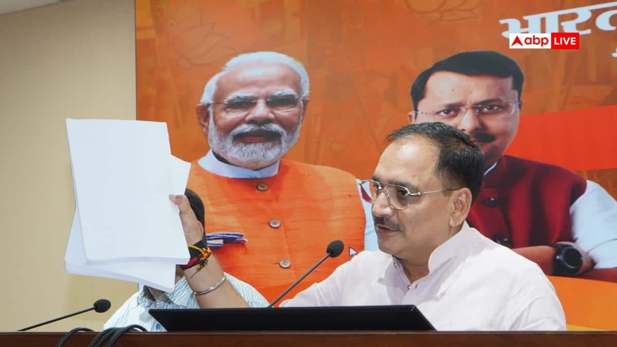 Delhi News: दिल्ली शराब घोटाले में हाई कोर्ट ने स्वीकार की याचिका, बीजेपी बोली- सामने आएगा सच