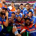 Ind vs NZ Final T20 World Cup 2026 Team India Celebration: कुणी रडलं, कुणी माती चेहऱ्याला लावली; टी-20 विश्वचषक जिंकल्यानंतर टीम इंडियाच्या सेलिब्रेशनाचे भावूक करणारे दहा PHOTO