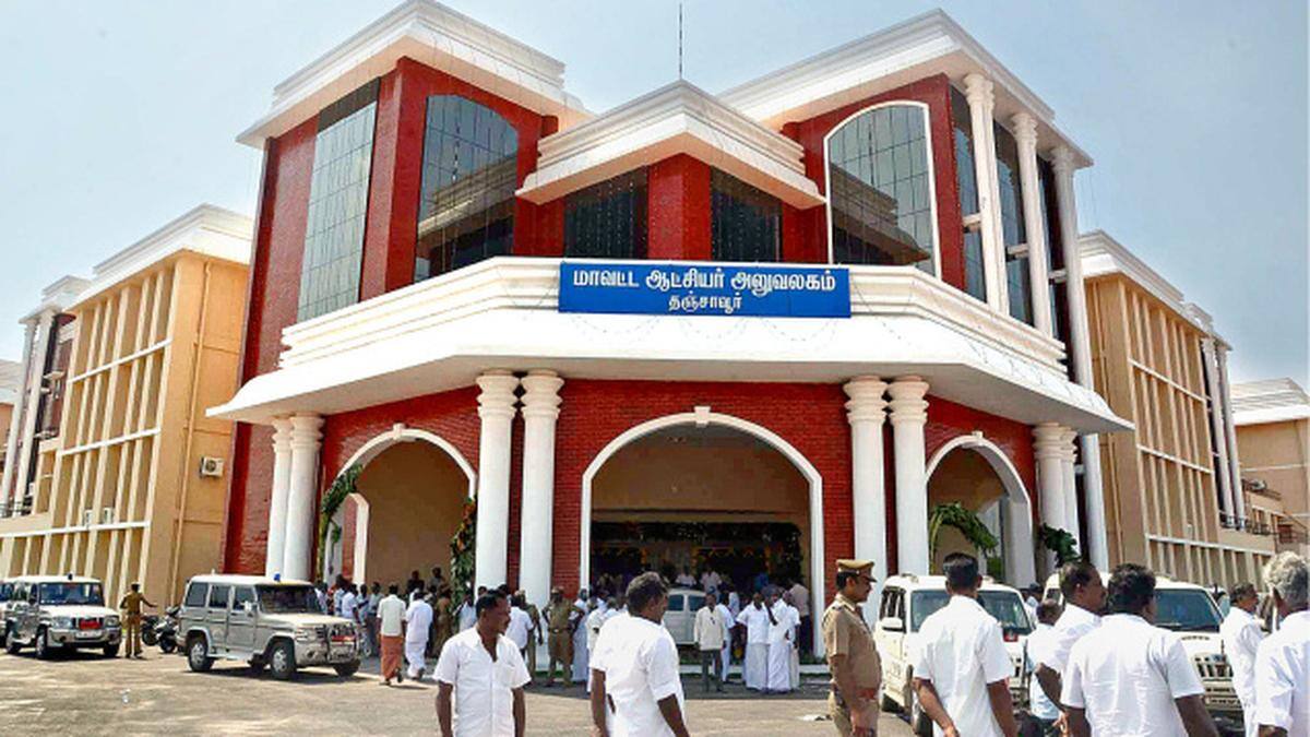 பேருந்து வசதி வேண்டி மக்கள் மனு! 20 வருட கனவு நிறைவேறுமா? தஞ்சை கலெக்டர் நடவடிக்கை எடுப்பாரா?