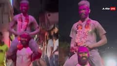 रिक्शा चालक का बेटा 17वें प्रयास में सेना में चयनित, दोस्त ने कंधे पर बिठाकर पूरे इलाके में घुमाया