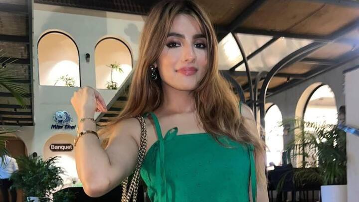 पढ़ाई के दौरान ही अदिति को फैशन और मॉडलिंग में दिलचस्पी हो गई थी. कॉलेज के समय से ही उन्होंने फैशन शो और सांस्कृतिक कार्यक्रमों में हिस्सा लेना शुरू कर दिया था, जिससे उन्हें इस क्षेत्र में पहचान मिलने लगी.