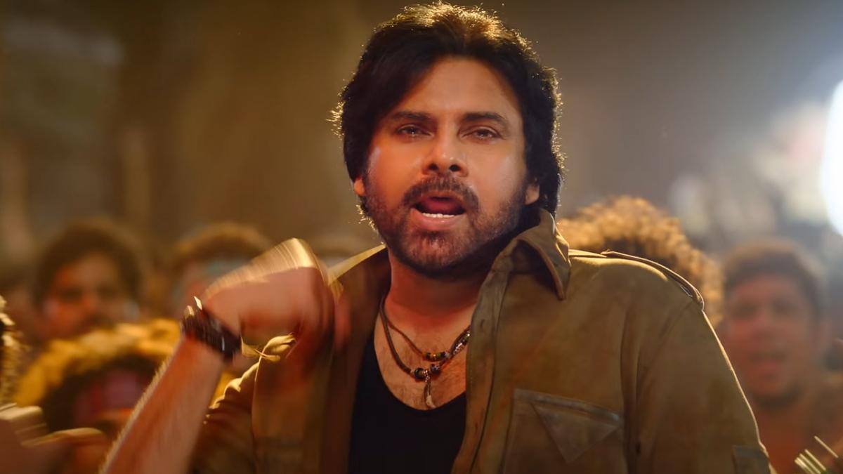 Ustaad Bhagat Sing Songs : ఉస్తాద్ భగత్ సింగ్ కాలరే ఎత్తరా సాంగ్ - పవర్ స్టార్ ఫ్యాన్స్ కాలర్ ఎగరేసేలా మాస్ బీట్