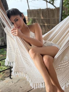 Mouni Roy Photo: મૌની રોયની ગ્લેમરસ તસવીરોએ મચાવ્યો હંગામો, ફેન્સ થયા દિવાના