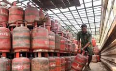 25 દિવસ પછી પણ બુક ન થાય સિલિન્ડર તો ક્યાં ફરિયાદ કરવી, જાણી લો તમામ એજન્સીઓના નંબર