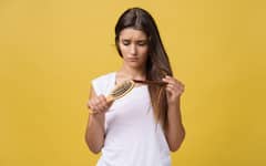 Hair Fall Treatment: આ 5 કારણોથી વાળ વધુ ખરે છે, જાણો હેર ફોલની સારવાર