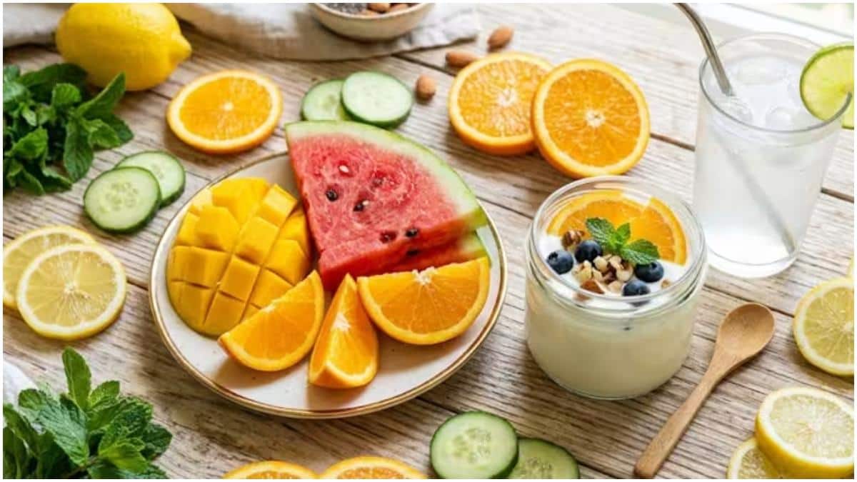 Summer Superfoods : వేసవిలో డీహైడ్రేషన్, అలసటకు చెక్.. ఇమ్యూనిటీ పెంచే ఫుడ్స్ ఇవే, ఆరోగ్యంగా ఉండేందుకు డైట్లో చేర్చుకోండి