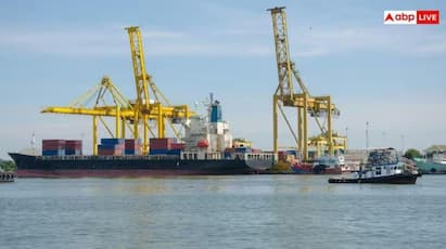Cargo Ship Fuel : ਈਰਾਨ ਅਤੇ ਇਜ਼ਰਾਈਲ ਵਿਚਕਾਰ ਵਧਦੇ ਤਣਾਅ ਨੇ ਦੁਨੀਆ ਦੇ ਸਮੁੰਦਰੀ ਮਾਰਗਾਂ ਨੂੰ ਸਖ਼ਤ ਨਿਗਰਾਨੀ ਹੇਠ ਲਿਆਂਦਾ ਹੈ। ਈਰਾਨ ਨੇ ਹੋਰਮੁਜ਼ ਜਲਡਮਰੂ ਵਿੱਚੋਂ ਲੰਘ ਰਹੇ ਇੱਕ ਕਾਰਗੋ ਜਹਾਜ਼ ਨੂੰ ਨਿਸ਼ਾਨਾ ਬਣਾਇਆ ਹੈ