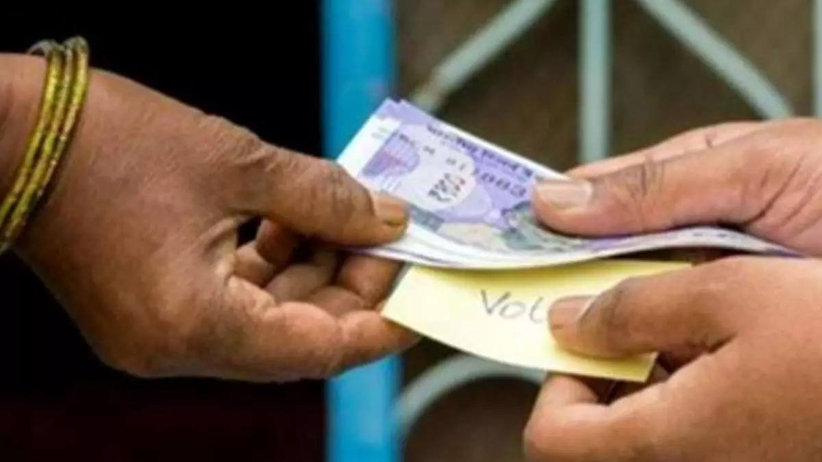 தேர்தல் நடத்தை விதிமுறைகள் அமல்: பணம், தங்கம், வெள்ளி கொண்டு செல்வதில் புதிய கட்டுப்பாடுகள்!