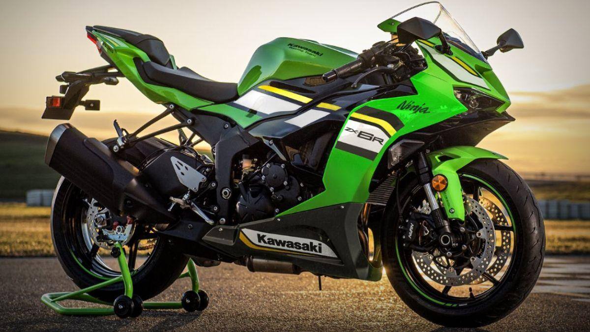 బైక్ ప్రియులకు పండగే: Kawasaki Ninja ZX-6R పై