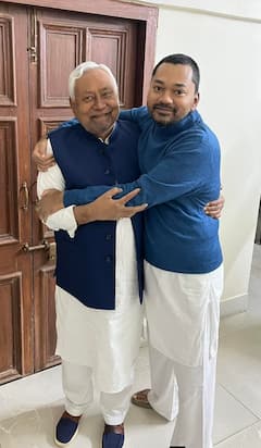 बिहार में बेटों की राजनीति! निशांत कुमार के बाद अब मैदान में उतरेंगे अनंत सिंह के 'धुरंधर'