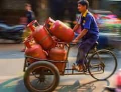 ਗੈਸ ਡਿਲੀਵਰੀ ਬੁਆਏ ਨੂੰ ਇੱਕ ਸਿਲੰਡਰ 'ਤੇ ਕਿੰਨੇ ਰੁਪਏ ਮਿਲਦੇ ਹਨ ?