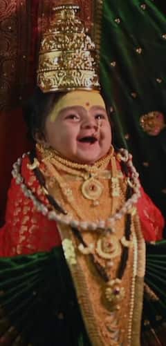 Satara : साक्षात महालक्ष्मीचं गोंडस रूप; साताऱ्याच्या चिमुकलीत दिसलं महालक्ष्मीचं रूप, व्हिडीओ तुफान व्हायरल