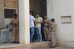 धक्कादायक! 10 ची उद्याचा पेपर आज फुटला, स्ट्राँग रुमबाहेरील सीसीटीव्ही बंद, पोलीस कर्मचारीही गायब