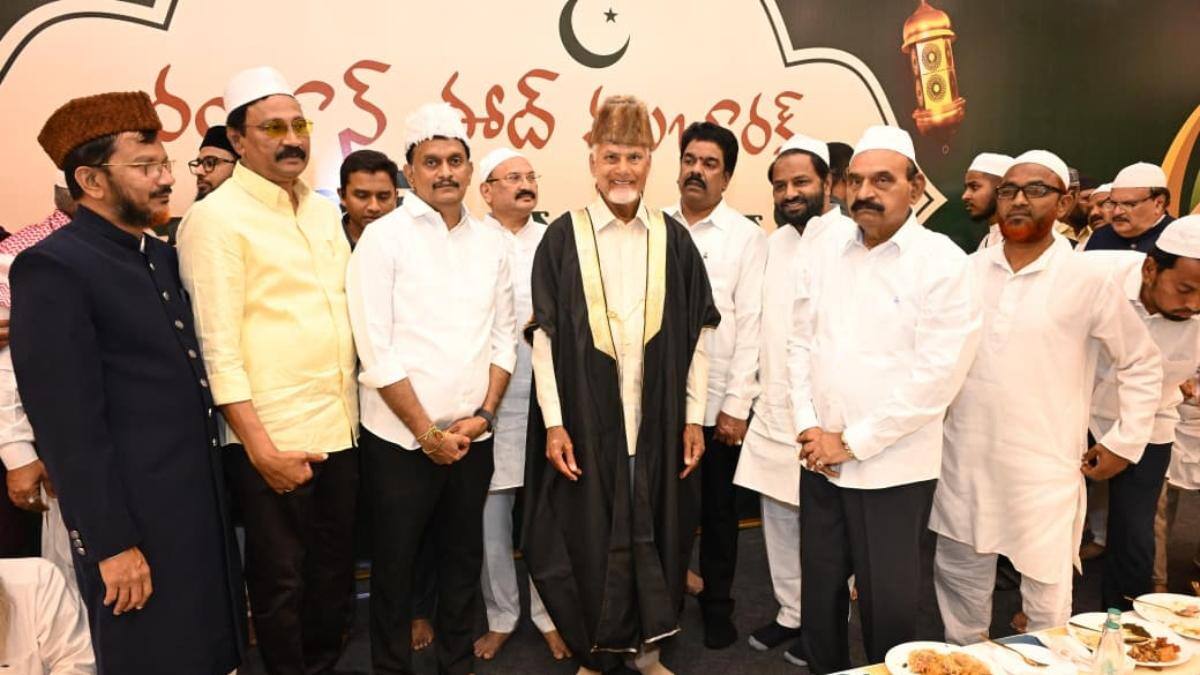 Ramzan 2026: ఇమామ్‌లు, మౌజన్లకు చంద్రబాబు సర్కార్ రంజాన్ కానుక.. ఖాతాల్లోకి నగదు జమ
