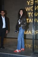 ग्रलफ्रेंड के साथ 'धुरंधर 2' देखन पहुंचे 'मेजर इकबाल', कैमरा के सामने दिए पोज