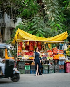 Sandeepa Dhar Photo: ફ્રન્ટ કટ બ્લેક ડ્રેસમાં હોટ લાગી સંદીપા ધર, જુઓ તસવીરો