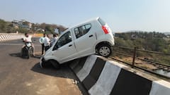 Mumbai Goa Highway Car Accident: कार थेट जगबुडी नदीच्या कठड्यावर; चालकाचा थरारक बचाव, मुंबई-गोवा महामार्गावर काय घडलं?, PHOTO