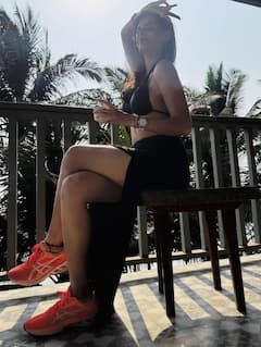 Sonali Raut Photo: અભિનેત્રી સોનાલી રાઉતે કેમેરા સામે ફ્લોન્ટ કર્યું કર્વી ફિગર