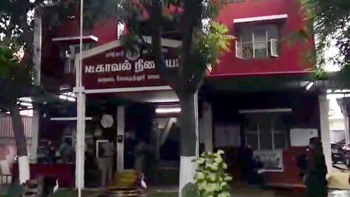 கோவை மாவட்ட காவல்துறையினர் அதிரடி – சட்டமன்றத் தேர்தலை முன்னிட்டு 32 ரவுடிகள் கைது!