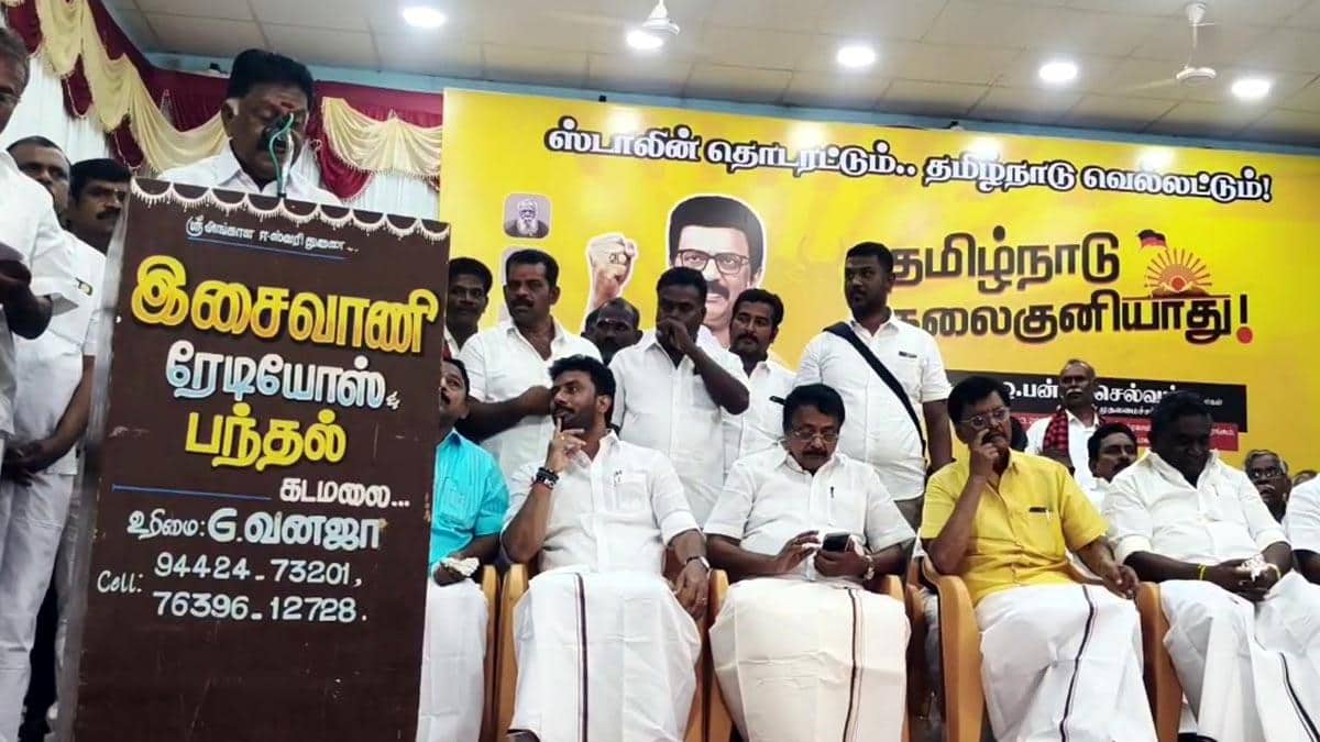 ஓபிஎஸ்-ன் பகீர் குற்றச்சாட்டு: எடப்பாடி பழனிசாமி செய்த மிகப்பெரிய தவறு! திமுக-விற்கு ஆதரவா? பரபரப்பு பேச்சு!