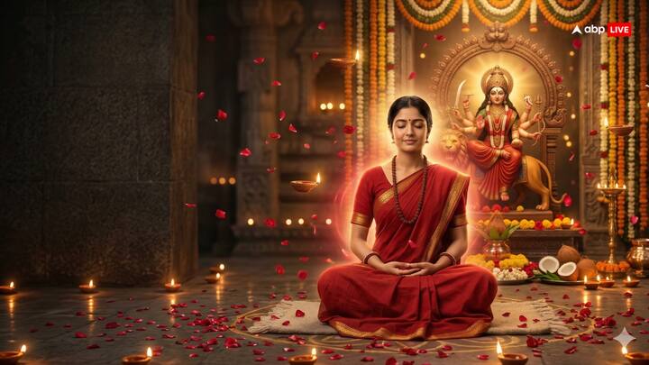 अगर आप पूजा कर रहे हैं, लेकिन आपके व्यवहार में गुस्सा, झूठ या द्वेष की भावना है, तो आपकी पूजा निष्फल मानी जाती है. इन 9 दिनों में खुद को मानसिक रूप से शुद्ध और संयम रखना जरूरी है.