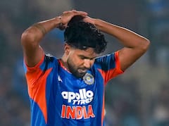 IPL 2026: মরশুম শুরুর আগেই চোটের বহর, কেউ ছিটকে গিয়েছেন গোটা আইপিএল থেকে, তো কেউ আসবেন দেরিতে