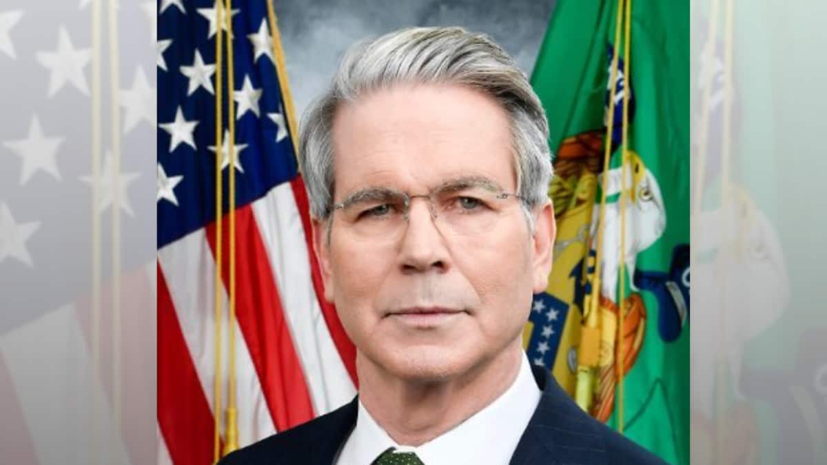 US Weighs U-Turn On Iran Oil Sanctions, May Free Stranded Tankers To Boost Supply