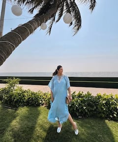 समंदर किनारे बेबी बंप फ्लॉन्ट करते दिखीं दिव्यांका त्रिपाठी, विवेक और श्रद्धा आर्या संग शेयर की तस्वीरें