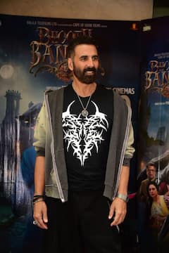 एकता कपूर के घर पहुंची 'भूत बंगला' की स्टारकास्ट, प्रमोशन के फोटोज हुईं वायरल