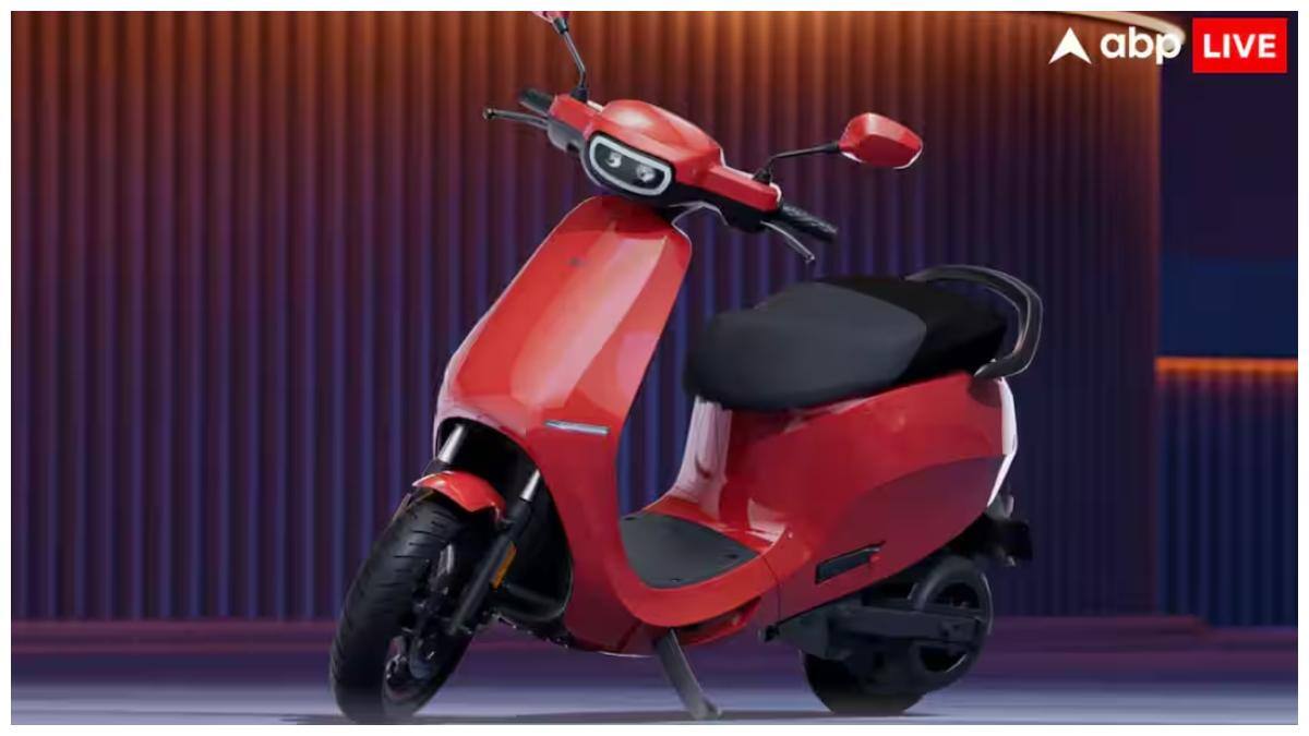 Best Electric Scooters: టచ్‌స్క్రీన్ డిస్‌ప్లేలతో వస్తున్న టాప్‌ 5 ఎలక్ట్రిక్ స్కూటర్లు! రోజువారీ వాడకానికి ఇవి ఎందుకు ప్రత్యేకమైనవో తెలుసుకోండి?