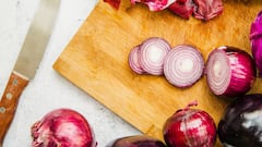 Onion Benefits: વાળથી લઈને ડાયાબિટીસ સુધી દરેક માટે ફાયદાકારક છે કાચી ડુંગળી, જાણો તેના 5 અદભૂત ફાયદા