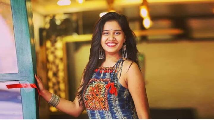 अलिकडेच अभिनेत्रीने आपल्या सोशल मीडियावर गोव्यातील काही फोटो शेअर केले आहेत. ती गोव्यात सुट्ट्यांचा आनंद घेत असल्याचं दिसत आहे.