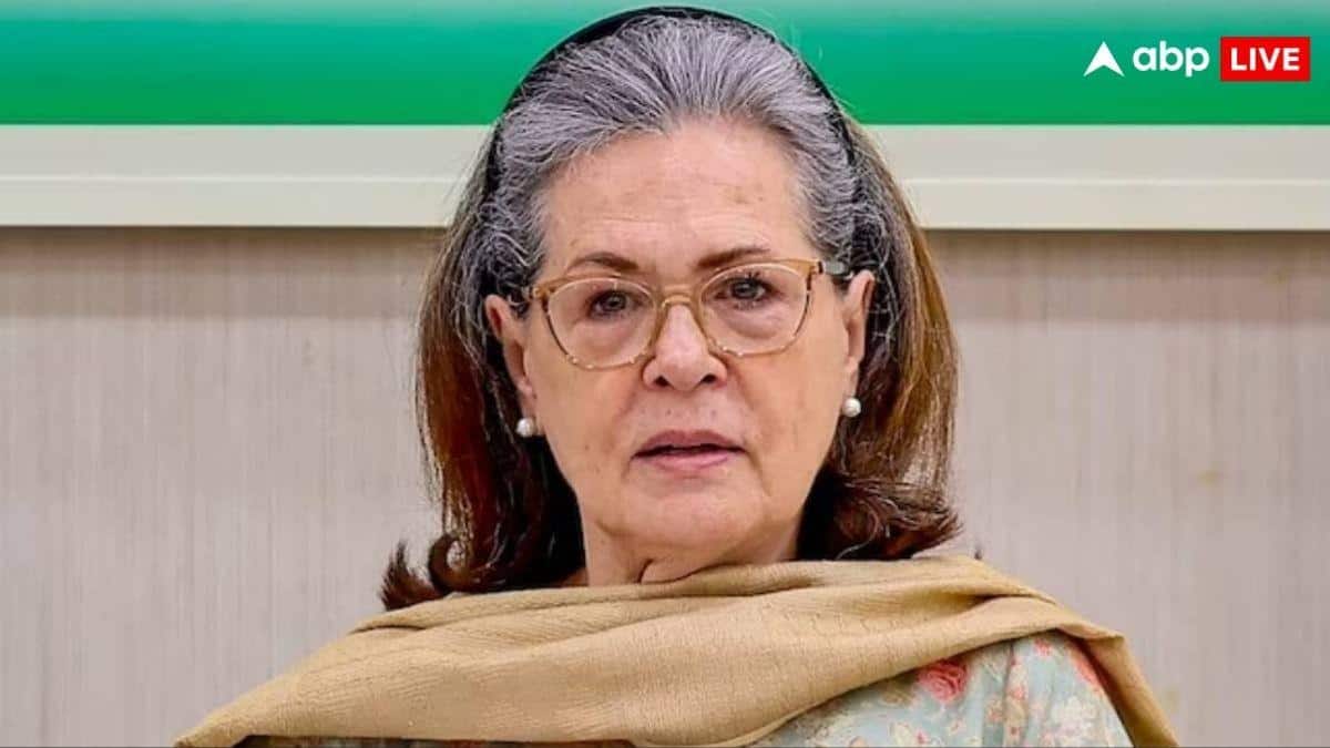 सोनिया गांधी की अचानक बिगड़ी तबीयत, सर गंगाराम अस्पताल के लिए हुईं रवाना