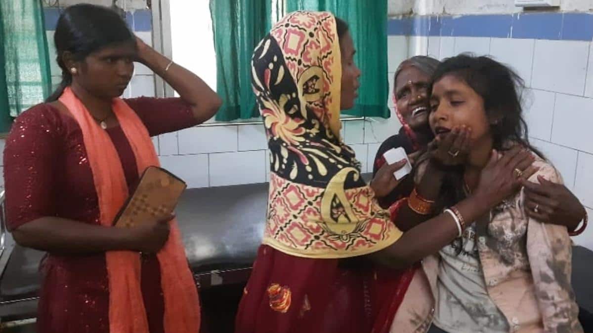 Aurangabad News: औरंगाबाद में ट्रैक्टर से जा रहे छठ व्रतियों को एंबुलेंस ने मारी टक्कर, 25 लोग घायल