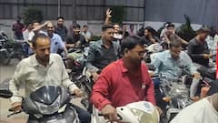 Yavatmal News : पोलीस वेल्फेअर असोसिएशनच्या पंपावरच कायद्याचे उल्लंघन; डबे अन् कॅनमधून सर्रास पेट्रोलचं वितरण; अफवांमुळे यवतमाळच्या मारेगावात लांबचं लांब रांगा