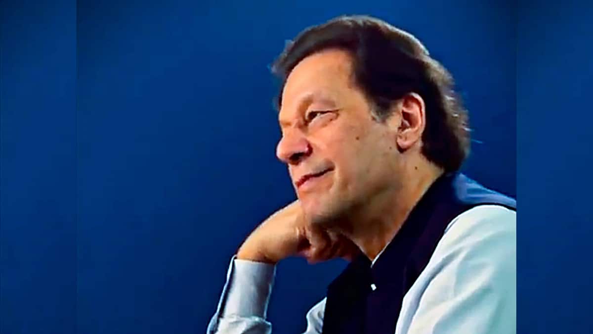 Imran Khan Health Alert Reveals Severe Vision Loss in Jail