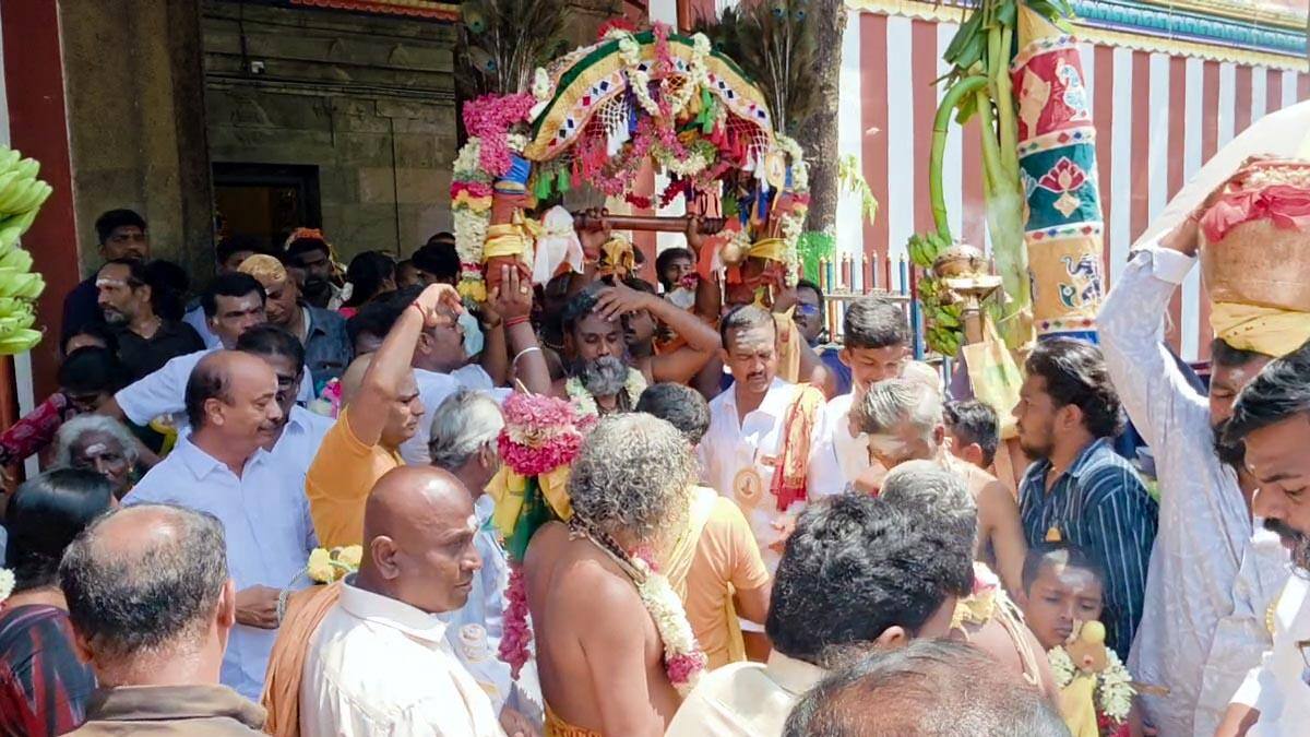 பழனி பங்குனி உத்திர திருவிழா: கொடியேற்றம் கோலாகலம்! இலவச தரிசனம் அறிவிப்பு, பக்தர்கள் உற்சாகம்!