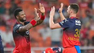 IPL 2026ની પહેલી મેચ પહેલા RCB ને લાગ્યો મોટો ઝટકો, સ્ટાર બોલર થયો બહાર; કોચે કરી પુષ્ટી