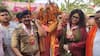 Mahoba: रामनवमी पर दिखी हिंदू-मुस्लिम एकता, मुस्लिम युवाओं ने शोभायात्रा पर बरसाए फूल