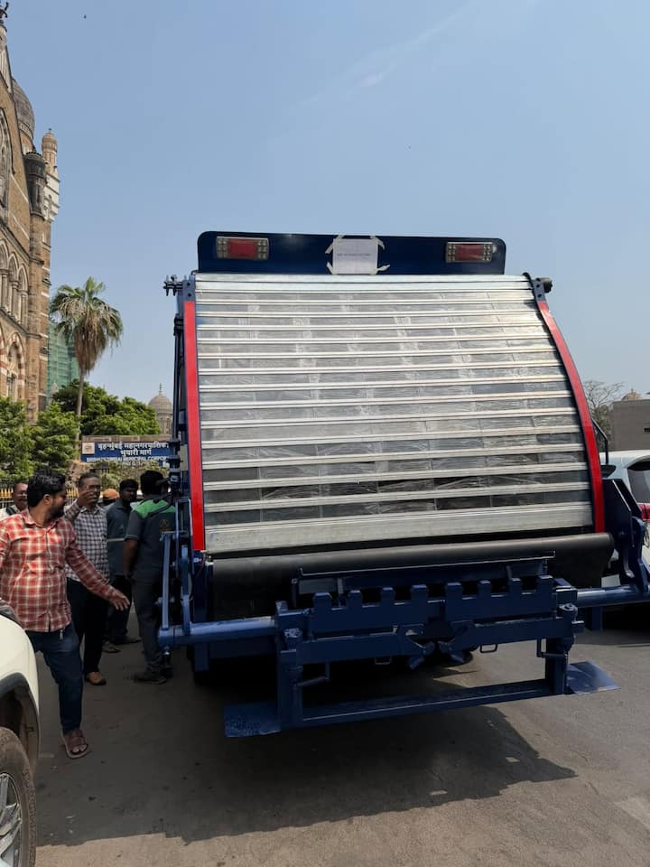 महापालिकेकडून आणल्या जाणाऱ्या या नव्या गाड्या अत्याधुनिक तंत्रज्ञानाने सुसज्ज असणार आहेत. या गाड्यांची कचरा उचलण्याची क्षमता अधिक असून कमी फेऱ्यांमध्ये जास्त कचरा वाहून नेणे शक्य होणार आहे. विशेष म्हणजे या गाड्या पूर्णपणे बंद (enclosed) स्वरूपाच्या असल्याने कचऱ्याची गळती आणि दुर्गंधी कमी होण्यास मदत होणार आहे.