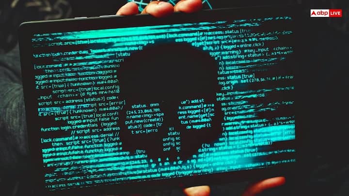 भारत अब ग्लोबल लेवल पर दूसरे स्थान पर है. यह साइबर धोखाधड़ी के मामलों में तेजी से हुई बढ़ोतरी को दिखाता है. लाखों नए इंटरनेट यूजर्स और तेजी से बढ़ते डिजिटल इस्तेमाल के साथ स्कैमर्स अब भारतीय यूजर्स पर ज्यादा ध्यान दे रहे हैं.