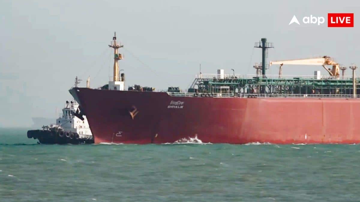 LPG Crisis: भारत के दो और एलपीजी जहाज होर्मुज स्ट्रेट से सुरक्षित निकले, एक दिन की रसोई गैस का भंडार