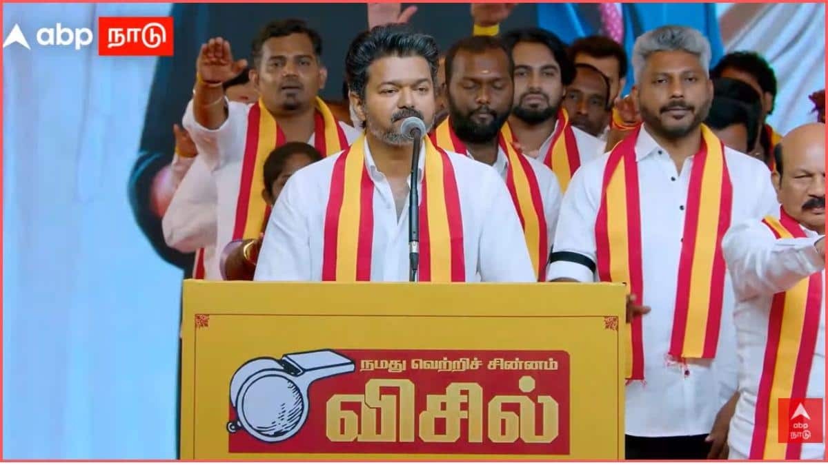 TVK Vijay Pledge: “இருமுனை போட்டிதான்“; “மக்கள் பணத்தை தொட மாட்டோம்“; வேட்பாளர்களை உறுதிமொழி ஏற்க வைத்த விஜய்