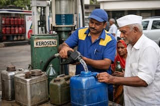 LPG કટોકટી વચ્ચે કેન્દ્ર સરકારે પેટ્રોલ પંપ પર કેરોસીન વેચવાની છૂટ આપી, જાણો નવા નિયમો