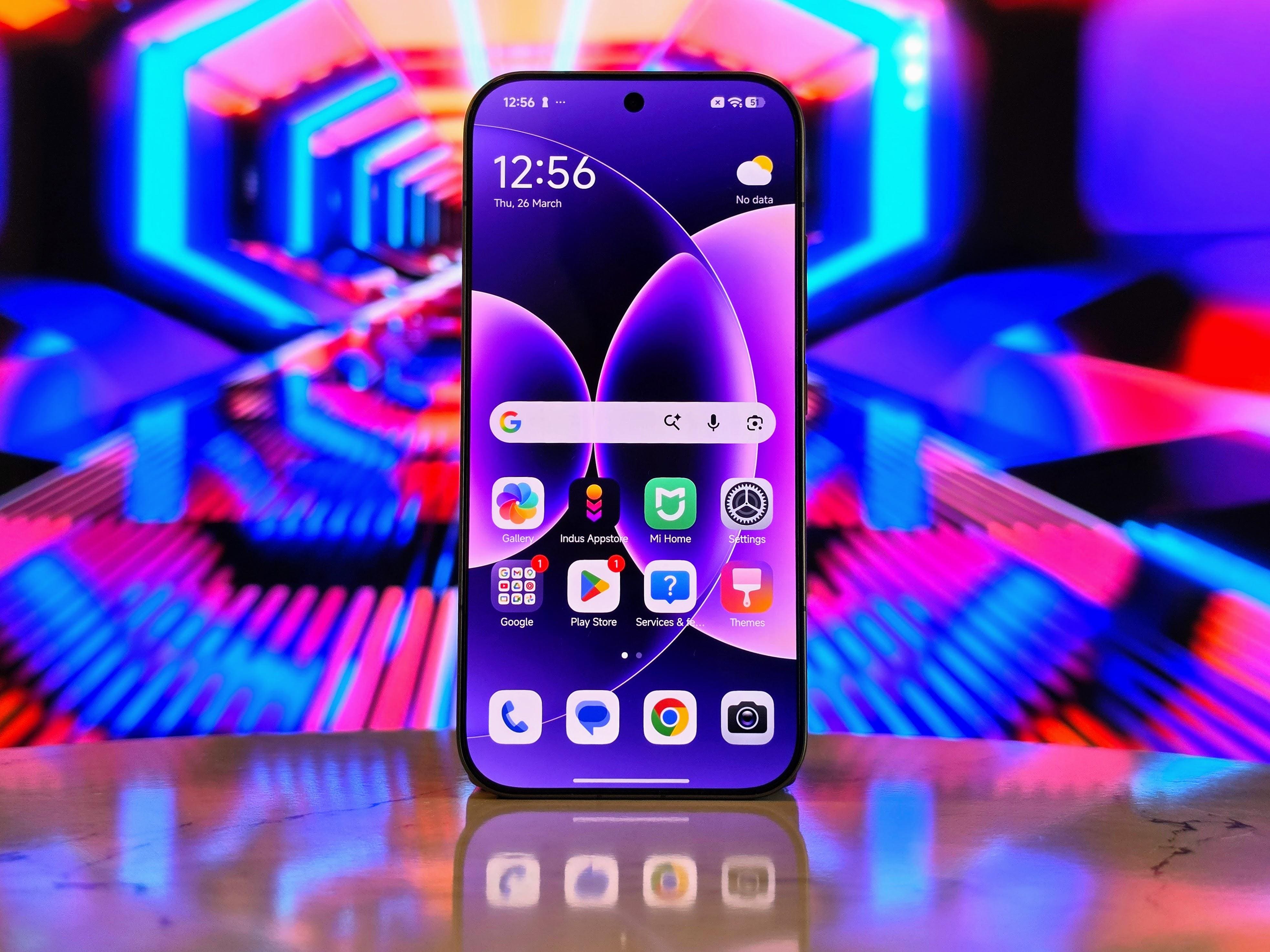 Xiaomi 17 Review: Making 'Compact' Great Again, With A Better-Than-Pro Battery To Boot