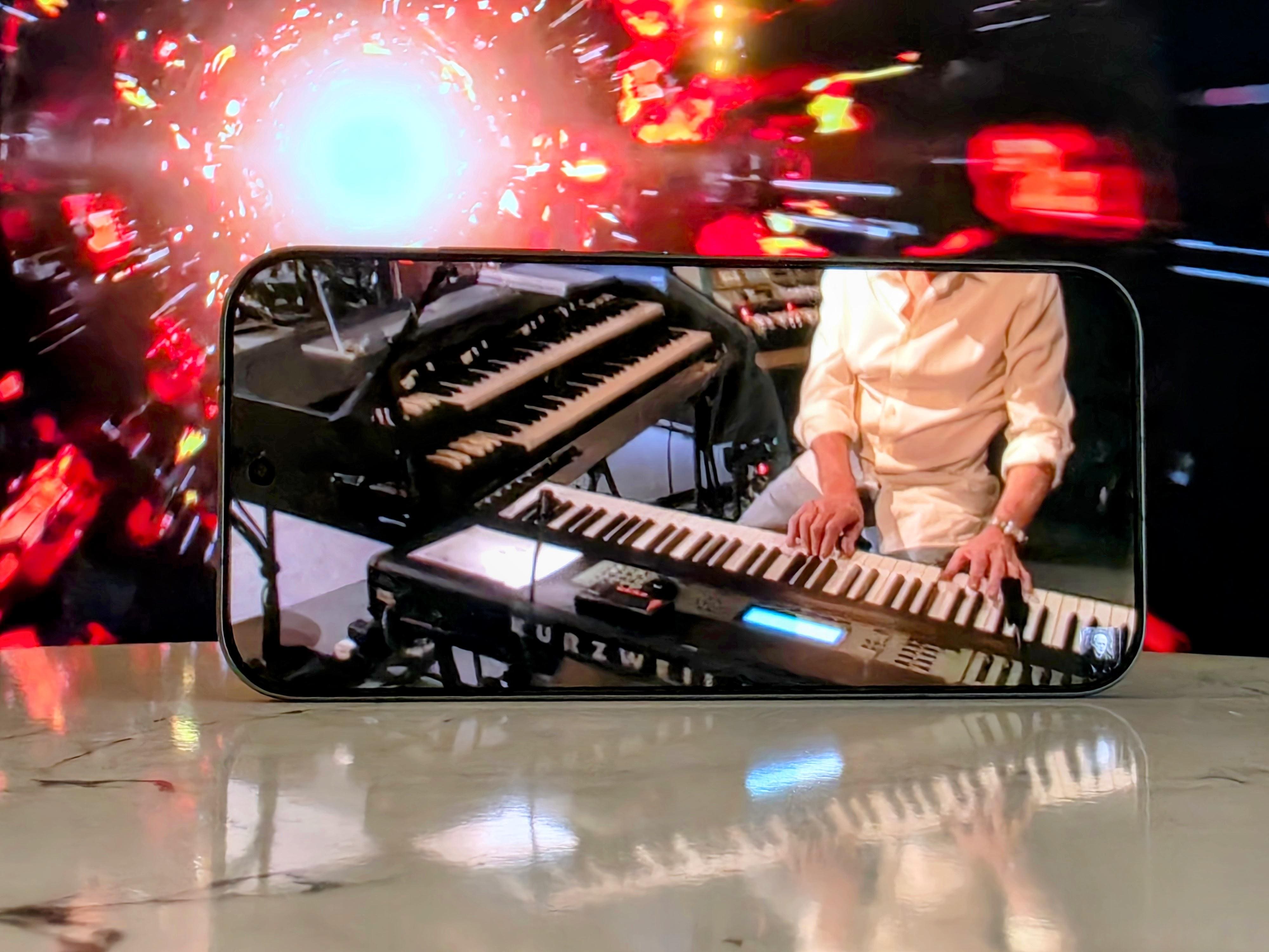 Xiaomi 17 Review: Making 'Compact' Great Again, With A Better-Than-Pro Battery To Boot