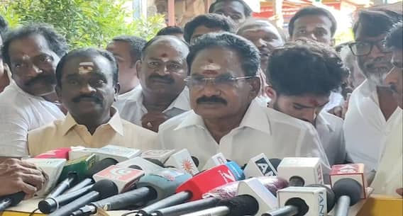 தேர்தலில் வெற்றி பெற வேண்டும்.. மீனாட்சியம்மன் கோயிலில் செல்லூர் ராஜு சிறப்பு பிரார்த்தனை !