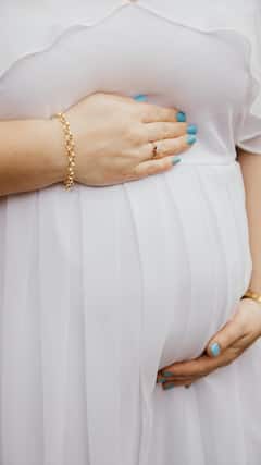 प्रेग्नेंसी में नारियल पानी पीने से क्या होता है?