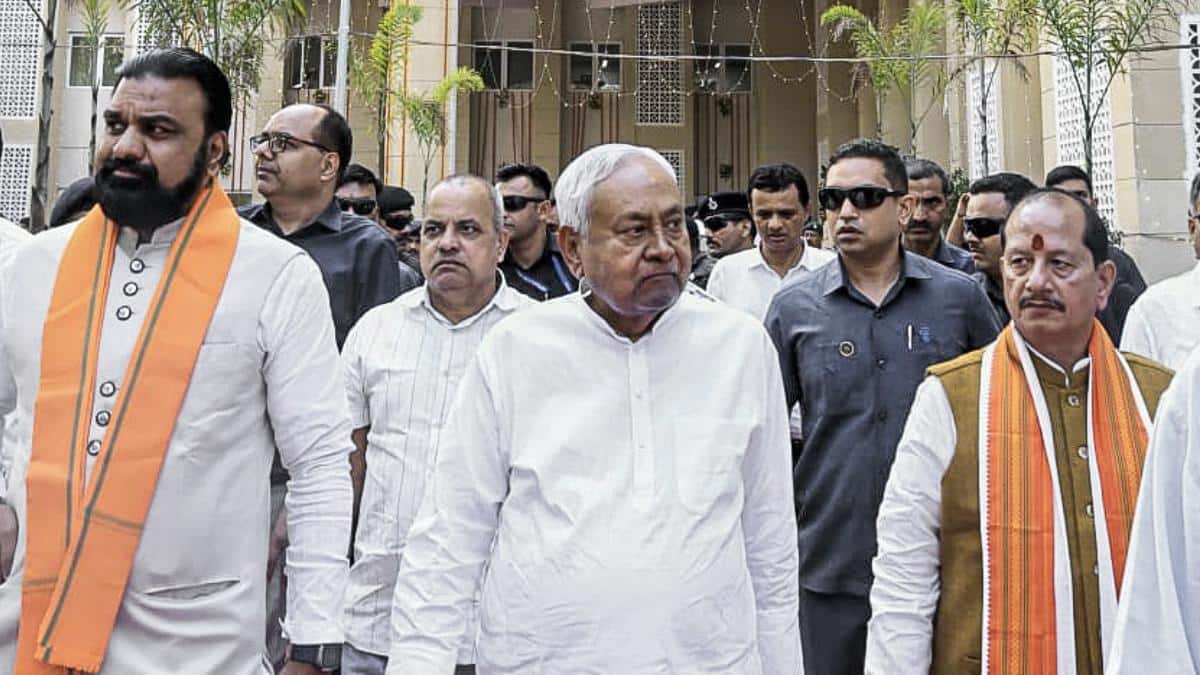 नीतीश कुमार को साइड करने के लिए BJP कब से बना रही था प्लान? RJD ने किया डिकोड!