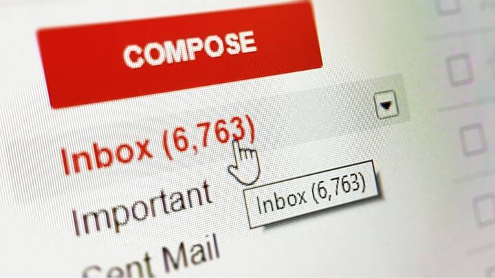 পাশাপাশি, Gmail-এ AI ফিচার্স যুক্ত করছে Google. Gmail-এর জন্য AI Inbox চালু করা হচ্ছে বলে জানানো হয়েছে। পুরনো, জমে থাকা, অবাঞ্ছিত ইমেল সরিয়ে ইনবক্স ঝকঝকে রাখবে Gemeni. শুধু Important ইমেলই থাকবে।